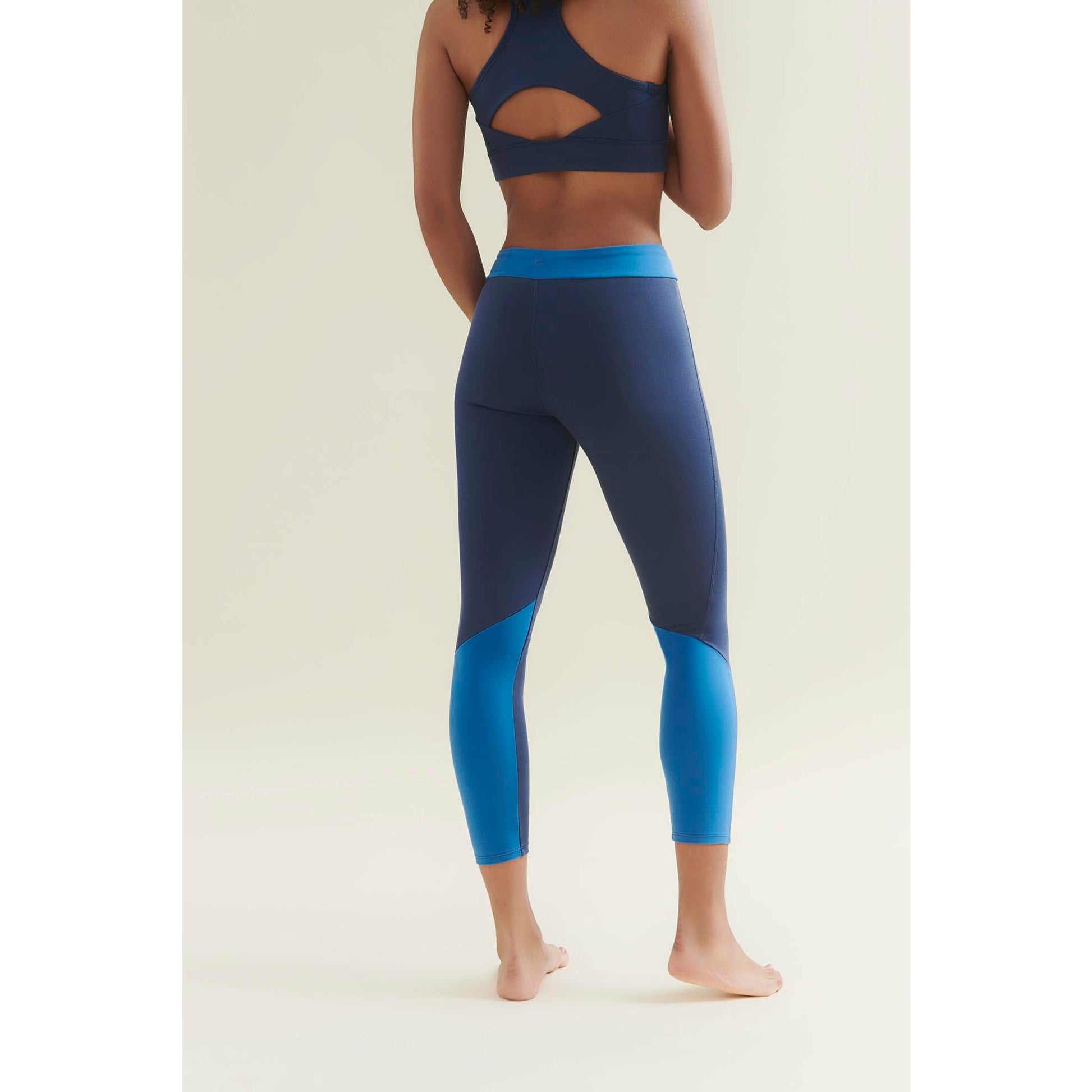 Comfortable Cradle To Cradle Certified  3/4 Yoga Leggings